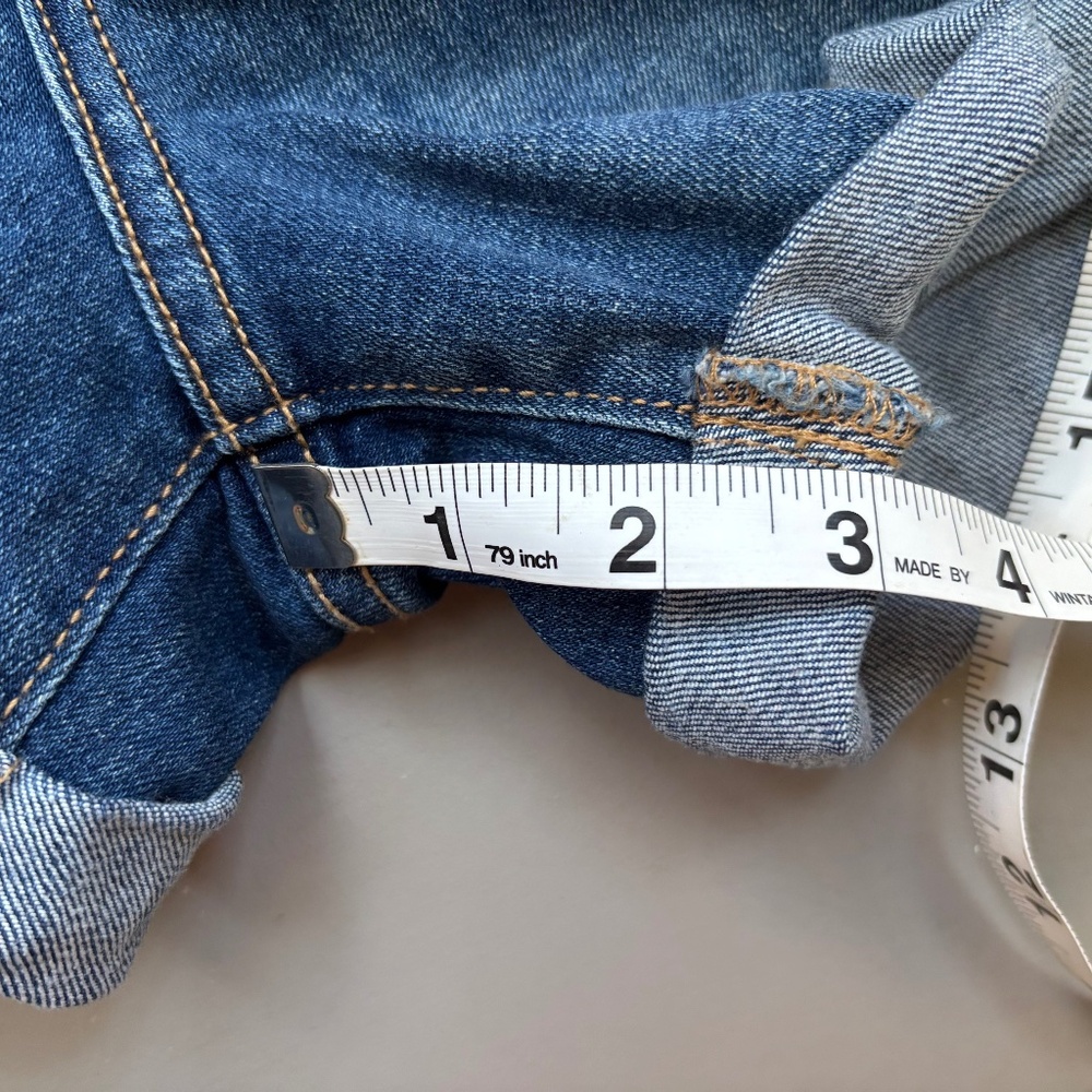 Old Navy Mid Rise Jean Short/ Jort 2 - Picture 4 of 6